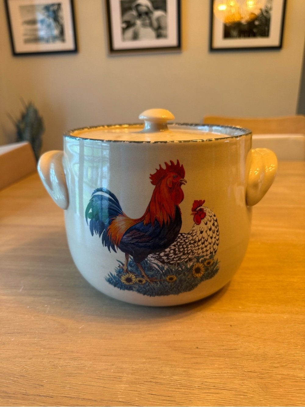 Vintage Home & Garden Party Stoneware Rooster Hen Chicken Bean Soup Crock W/Lid